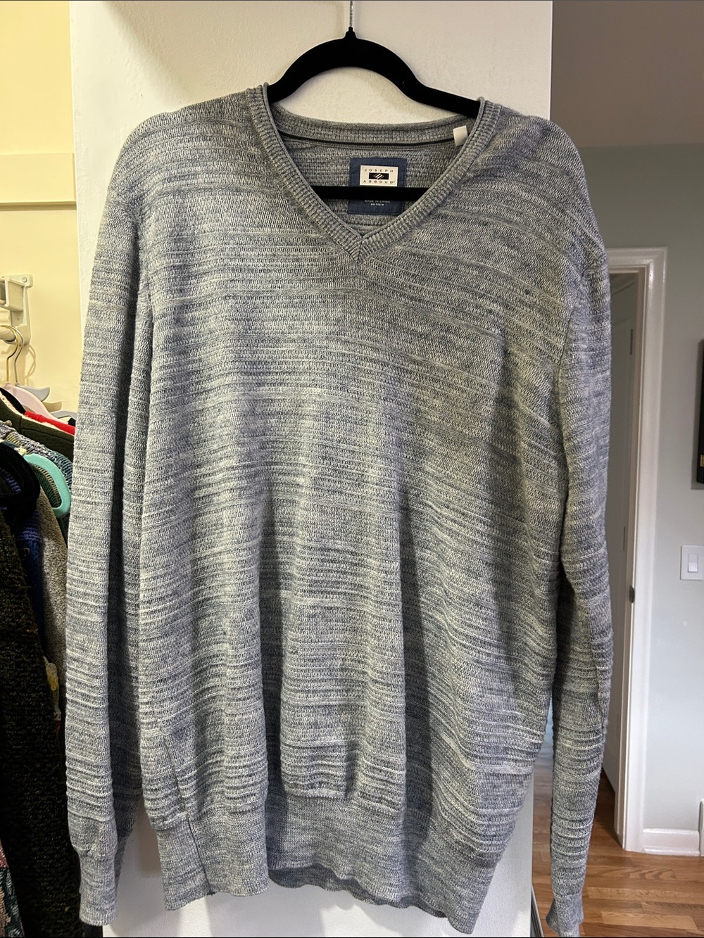 Joseph Abboud Men's V-Neck Marled Light Gray Sweater